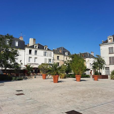 *Appartement Au Bout Du Monde Thouars* Buitenkant foto
