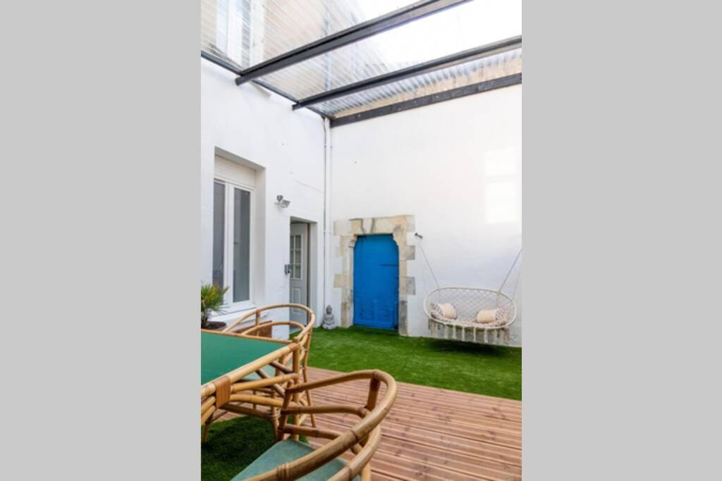 *Appartement Au Bout Du Monde Thouars* Buitenkant foto